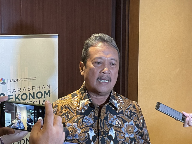Menteri Kelautan dan Perikanan, Sakti Wahyu Trenggono menghadiri gelaran Sarasehan 100 Ekonom Indonesia di Jakarta Selatan, Selasa (28/10/2025). Foto: Najma Ramadhanya/kumparan