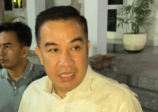 Mantan Bupati Pesawaran, Dendi Ramadhona saat ditemui di Kejati Lampung. | Foto: Sinta Yuliana/Lampung Geh