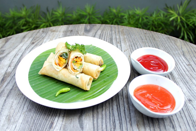 Iustrasi Menu Risol Bu Tatu dan Harganya,Foto:Unsplash/Budi Puspa Wijaya