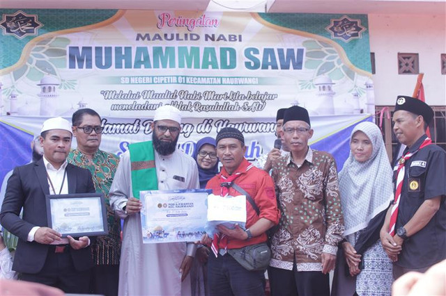 Safari Dakwah Palestina bersama Syekh Bakr Az Zamily di Wilayah Cianjur (Sumber : DT Peduli)