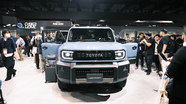 New Toyota Land Cruiser FJ sapa publik internasional lewat gelaran Japan Mobility Show 2025. Foto: Gesit Prayogi/kumparan