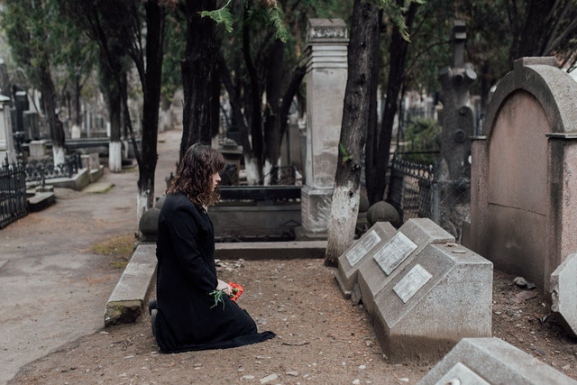 Ilustrasi berduka cita. Foto: Unsplash