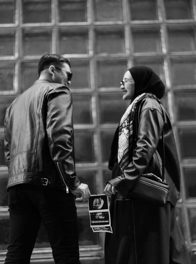 Zaskia Sungkar dan Irwansyah. Foto: Instagram/zaskiasungkar15