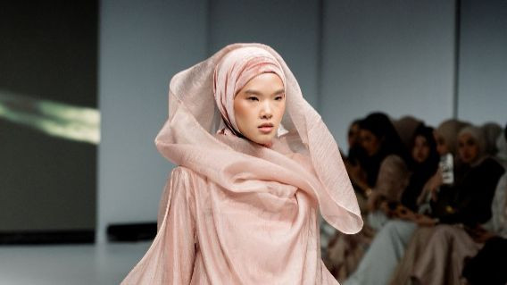 Koleksi JUXTAPOSED oleh Ria Miranda. Foto: Ria Miranda