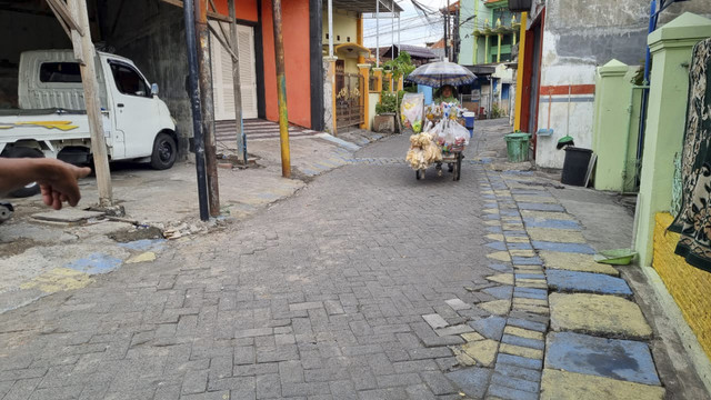 Lokasi RK, seorang maling motor di Jalan Jojoran Gang III, Surabaya, yang terbakar, Kamis (30/10/2025). Foto: Farusma Okta Verdian/kumparan