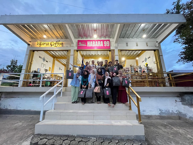 Toko pusat oleh-oleh khas Kota Pagar Alam, Habara 99/ist. 