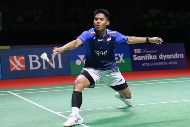 Zaki Ubaidillah saat Indonesia Masters Super 100 yang kedua pada Oktober 2025 di GOR PBSI Pancing, Deli Serdang, Sumatera Utara. Foto: PBSI
