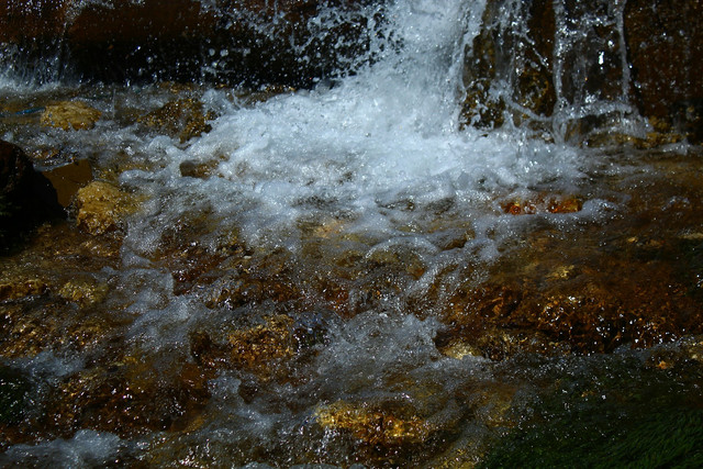 Ilustrasi daur air. Foto: Unsplash