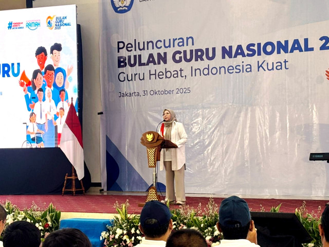Wakil Ketua Komisi X DPR, Himmatul Aliyah menghadiri peluncuran Bulan Guru Nasional 2025 di SLBN 01 Jakarta, Jumat (31/10/2025). Foto: Abid Raihan/kumparan