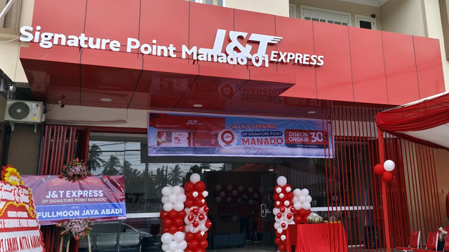 Drop Point (DP) Signature J&T Express di Kota Manado, Sulawesi Utara. Ini yang pertama di pulau Sulawesi.