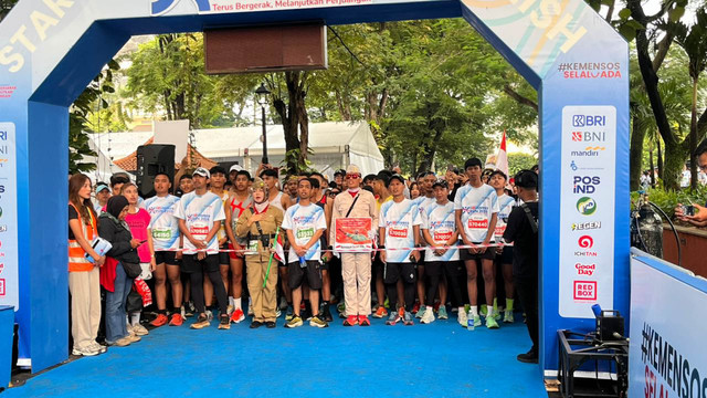 Suasana November Run 2025 oleh Kementerian Sosial sebagai rangkaian peringatan Hari Pahlawan di Taman Mini Indonesia Indah, Jakarta Timur, Minggu (2/11/2025). Foto: Nasywa Athifah/kumparan