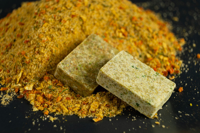 Ilustrasi bumbu penyedap. Foto: Garna Zarina/Shutterstock