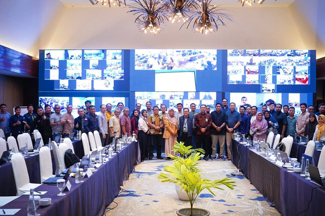 Suasana posko pemantauan pelaksanaan tes kemampuan akademik (TKA), diikuti 38 provinsi jenjang SMA/SMAK/MA sederajat pada Selasa (4/11/2025). Foto: Dok. Istimewa