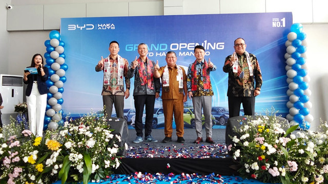 Acara Grand Opening dealer BYD Haka Manado di Kota Manado, Sulawesi Utara, Selasa 4 November 2025.