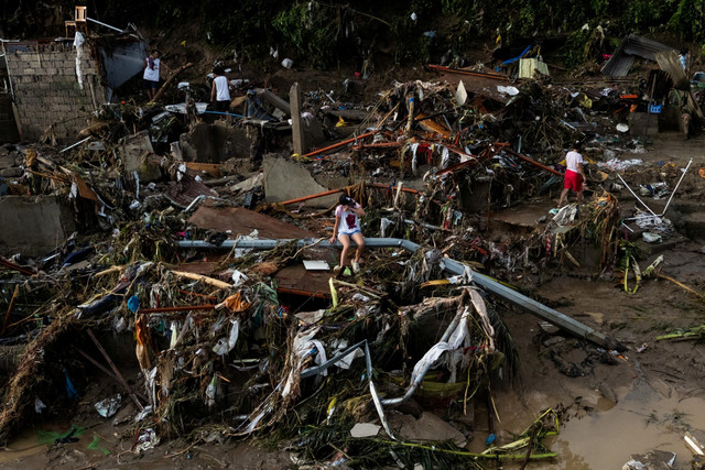 Foto udara rumah-rumah yang hancur tersapu banjir besar akibat Topan Kalmaegi di Talisay, Cebu, Filipina, Rabu (5/11/2025). Foto: Eloisa Lopez/REUTERS