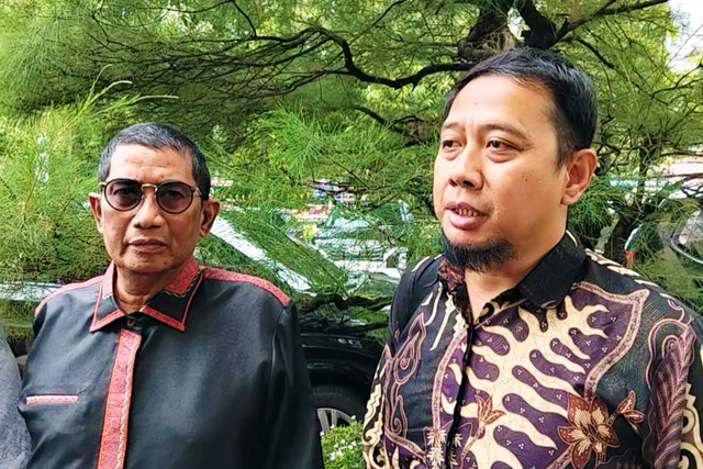 Kuasan hukum Andre Taulany di Pengadilan Agama Jakarta Selatan, Rabu (5/11/2025).  Foto: Vincentius Mario/kumparan