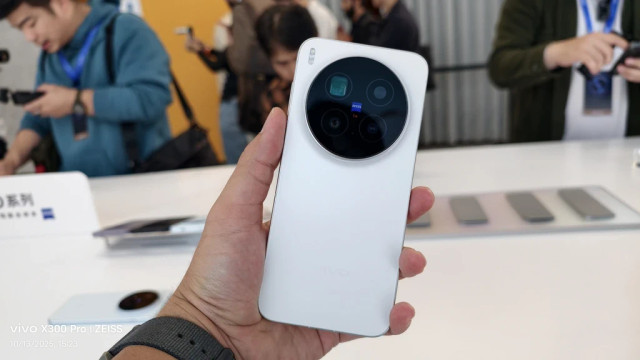 Ilustrasi Vivo X300 kapan rilis global. Foto: Ahmad Romadoni/kumparan