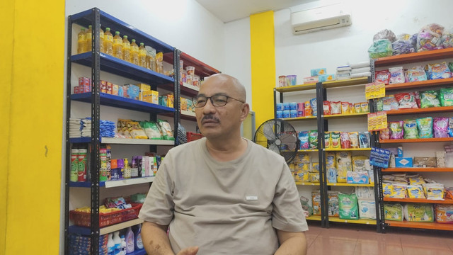 Hakim Pengadilan Negeri Medan, Khamozaro Waruhu (56). Dok Amar