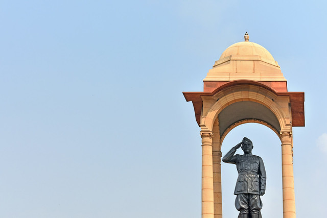 Ilustrasi patung pahlawan. Foto: Unsplash