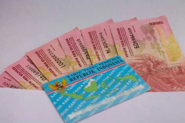 Ilustrasi bansos November 2025. Foto: Unsplash