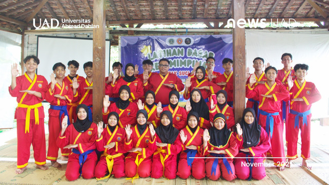 Foto bersama Anggota baru Tapak Suci Universitas Ahmad Dahlan (Foto. Tapak Suci UAD)