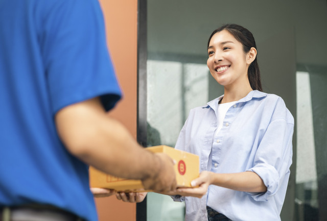 66% Perempuan Lebih Utamakan Beli Produk Asli, LazMall Bisa Jadi Solusi. Foto: Shutterstock