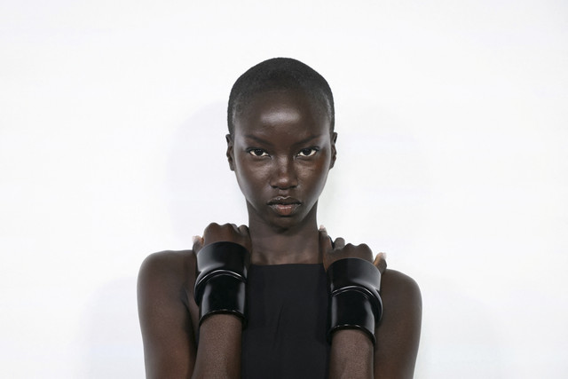Model Anok Yai. Foto: Alain Jocard/AFP