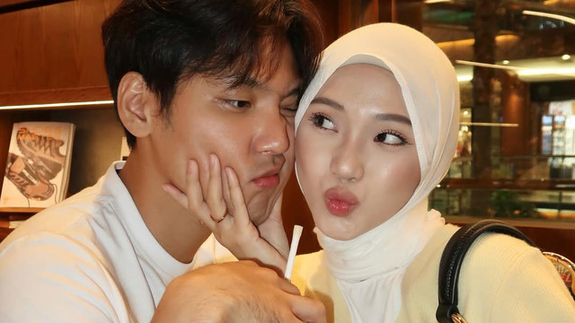 Na Daehoon dan Julia Prastini. Foto: Instagram/@juliaprt7