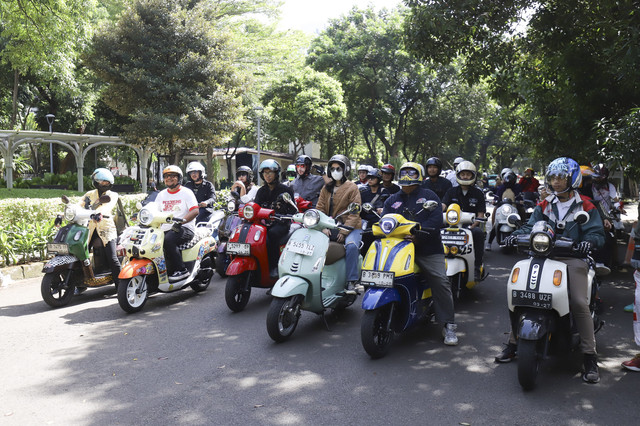 Keseruan kumparan On The Road dari Taman Mataram menuju kantor kumparan, Jakarta Selatan, Minggu (9/11/2025). Foto: Jamal Ramadhan/kumparan