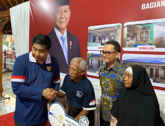 Kunjungan Menteri Perumahan dan Kawasan Permukiman (PKP), Maruarar Sirait, di Rumah Layak Huni (RLH) oleh Astra di Banyumas, Jawa Tengah, Sabtu (8/11). Foto: Dok. Astra