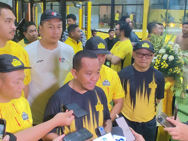 Ketua Umum Golkar, Bahlil Lahadalia, di Kantor DPP Golkar pada Minggu (9/11/2025). Foto: Rachmadi Rasyad/kumparan