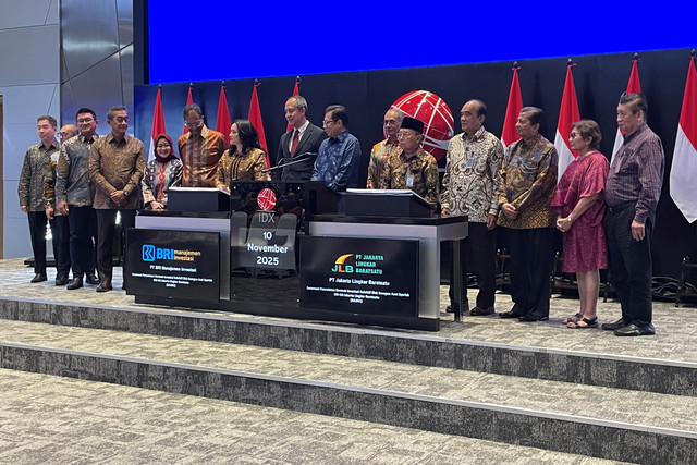 PT BRI Manajemen Investasi dalam peluncuran produk KIK-EBAS bersama PT Jakarta Lingkar Barat Satu di Bursa Efek Indonesia, Jakarta, Senin (10/11/2025). Foto: Najma Ramadhanya/kumparan