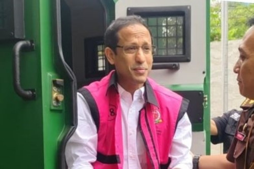 Tersangka kasus dugaan korupsi pengadaan Chromebook di Kemendikbudristek tahun 2019-2022 Nadiem Makarim. Foto: Nadia Putri Rahmani/Antara