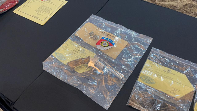 Barang bukti kasus pembunuhan atau pencurian dengan kekerasan di Cakung dan Tanah Abang, Senin (10/11). Foto: Rayyan/Kumparan