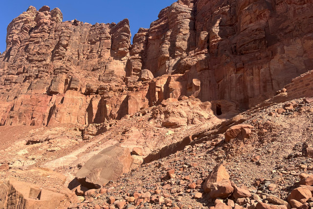 Mengunjungi destinasi wisata menarik di Al Ula, Arab Saudi, Rabu (6/11/2025).  Foto: Giovanni/kumparan