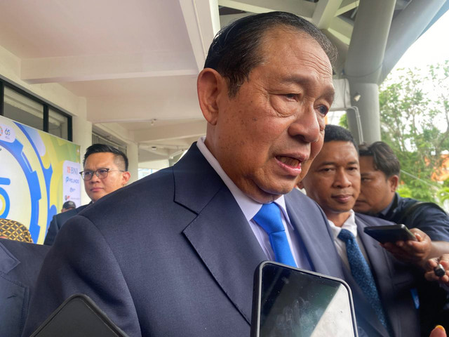 Presiden ke-6 RI Susilo Bambang Yudhoyono (SBY) saat di Institut Teknologi Sepuluh Nopember (ITS) Surabaya, Selasa (11/11/2025). Foto: Farusma Okta Verdian/kumparan