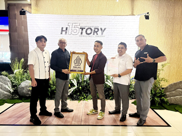 Aston Pontianak Hotel & Convention Center telah meraih Sertifikat Halal dari Badan Penyelenggara Jaminan Produk Halal (BPJPH) Kementerian Agama Republik Indonesia. Foto: Dok. Aston Pontianak
