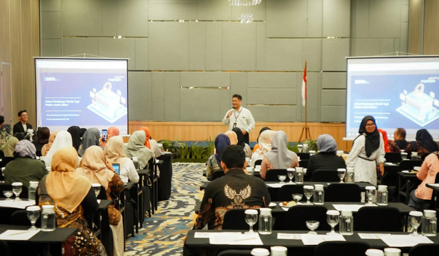 Bank Mandiri menggelar workshop program Bapak Asuh untuk purna Pekerja Migran Indonesia (PMI) di Lombok Timur, Nusa Tenggara Barat. Foto: Dok. Bank Mandiri