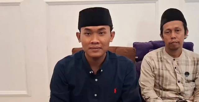 Gus Ellham saat menyampaikan permohonan maaf. Dok: Istimewa.