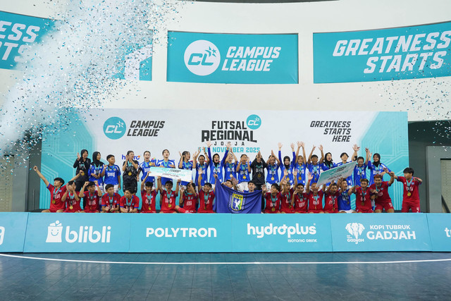 Tim Futsal Putra dan Putri Universitas Negeri Yogyakarta sukses mengawinkan gelar juara pada Campus League Futsal Regional Jogja yang diselenggarakan di Kampus Universitas Islam Indonesia, Rabu (12/11/2025). Foto: Dok. Campus League