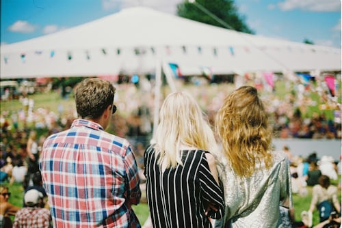 Ilustrasi Jadwal IMIFEST 2025, Foto: Unsplash/Aranxa Esteve