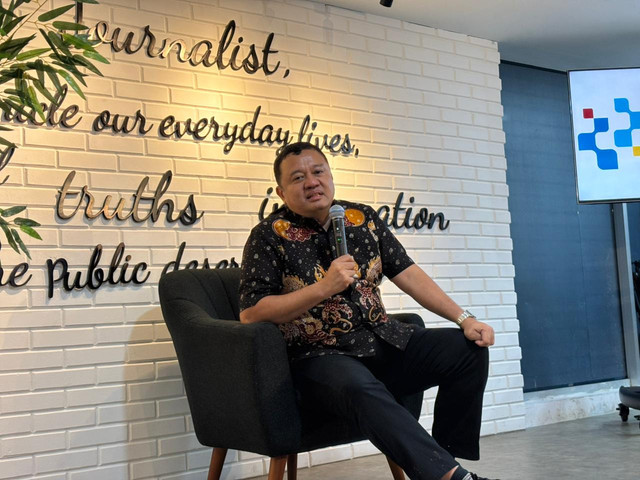 Dirjen Ekosistem Digital Kemkomdigi, Edwin Hidayat Abdullah di Kantor Kemkomdigi, Jakarta Pusat pada Jumat (14/11).  Foto: Abid Raihan/kumparan