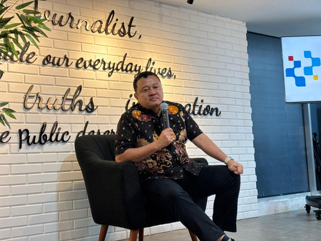 Dirjen Ekosistem Digital Kemkomdigi, Edwin Hidayat Abdullah di Kantor Kemkomdigi, Jakarta Pusat pada Jumat (14/11).  Foto: Abid Raihan/kumparan