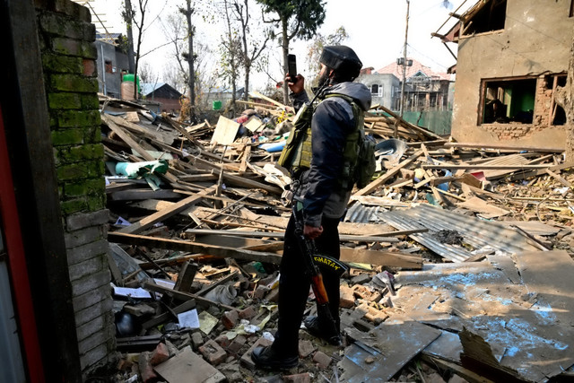 Ilustrasi ledakan di Kashmir Jumat (14/11/2025). Foto: TAUSEEF MUSTAFA/AFP