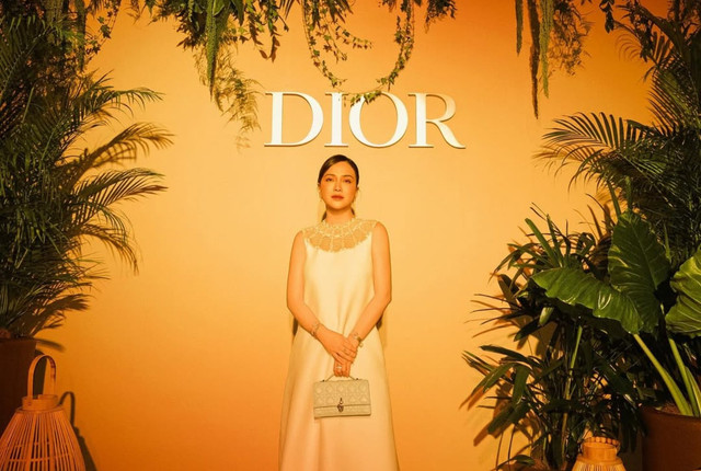 Tampilan Shandy Aulia di acara peluncuran global koleksi Diorexquis Chapter 2. Foto: Instagram @shandyaulia. 