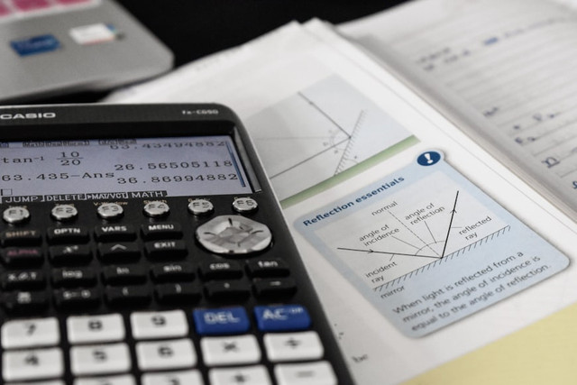 Ilustrasi Soal UAS Matematika Kelas 6 Semester 1,Foto: Unsplash/Anoushka Puri