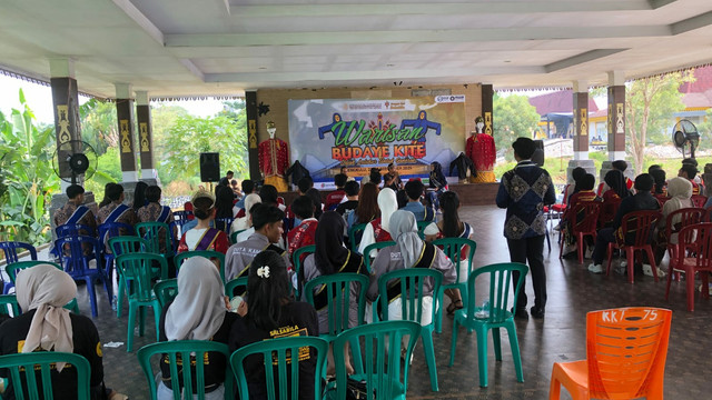 Kegiatan Workshop Warisan Budaya Kite, di Taman Budaya Bengkulu, 27/09/2025 (foto:Penulis). 