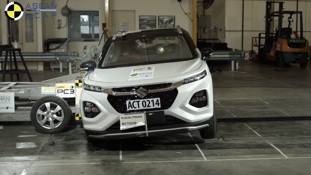 Uji tabrak Suzuki Fronx SGX produksi PT Suzuki Indomobil Motor di ASEAN NCAP. Foto: dok. ASEAN NCAP