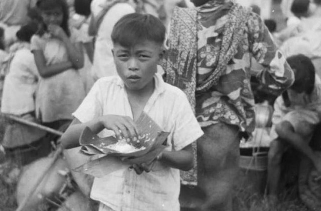 Foto Bocah Tahun 1940-an (Sumber: Hitekno.com)