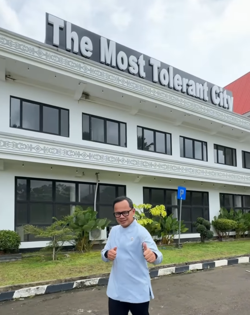 Wakil Menteri Dalam Negeri Republik Indonesia, Bima Arya Sugiarto, saat berkunjung ke Kota Singkawang, Kalbar. Foto: Dok. Instagram @bimaaryasugiarto